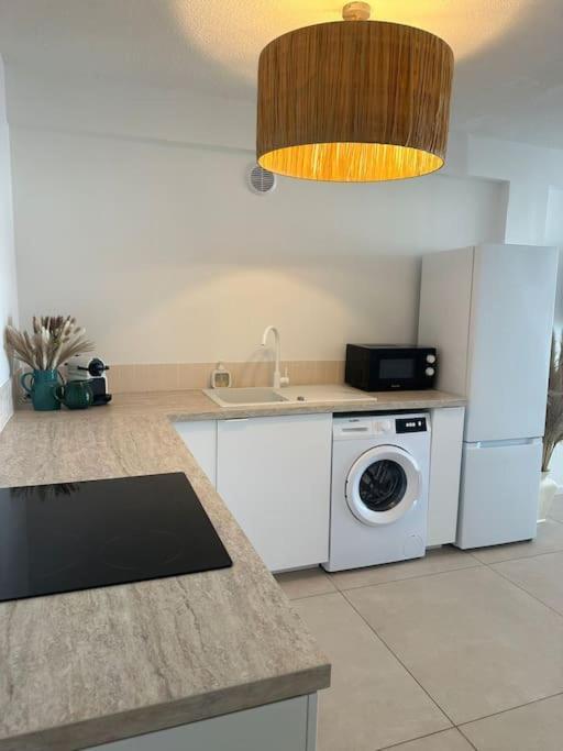 Perle Rare Vue Et Marais Salants Sur Giens A Appartement *