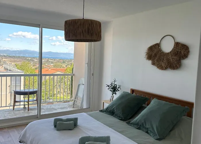 Perle Rare Vue Mer Et Marais Salants Sur Giens A Hyeres